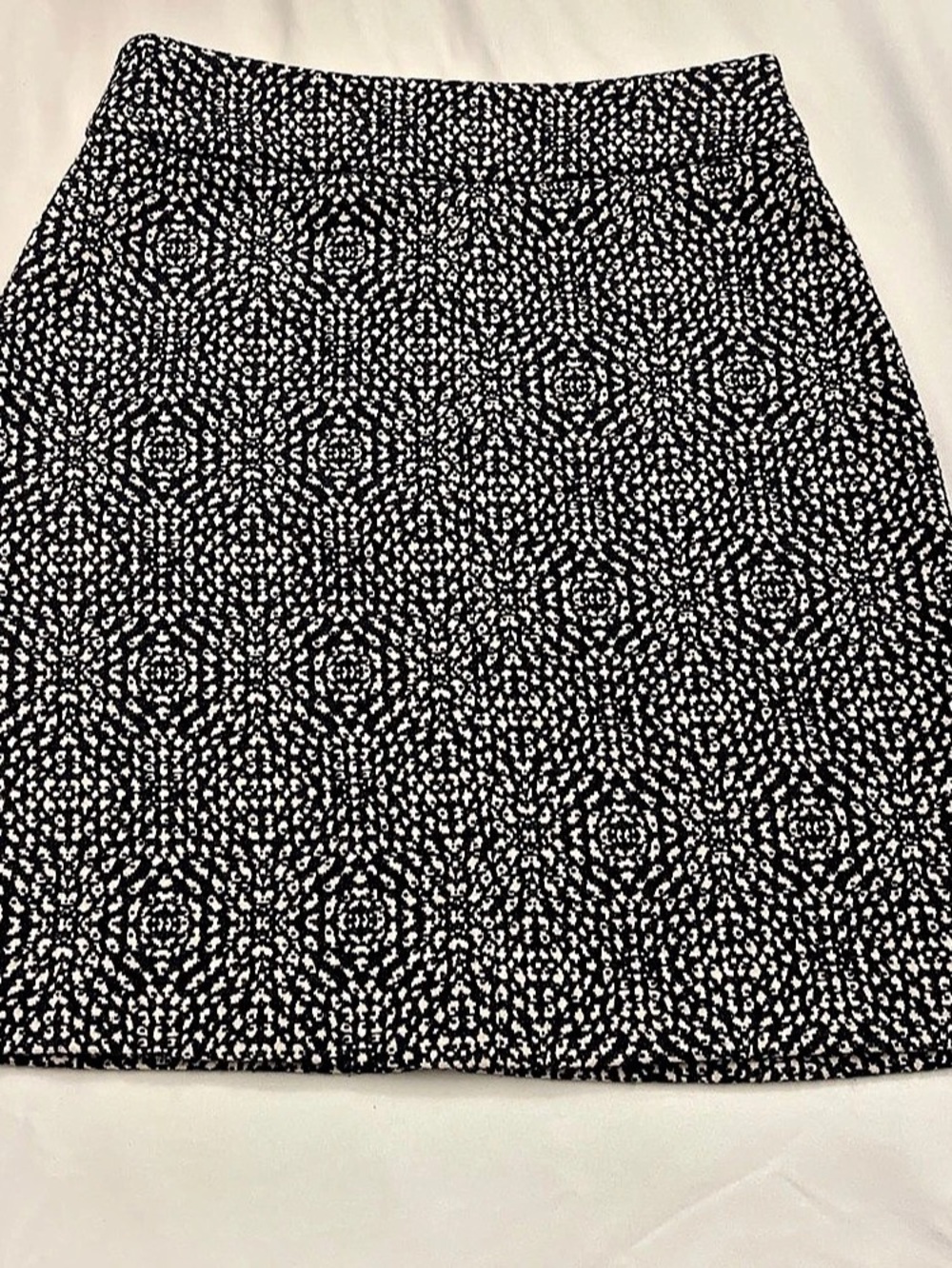 Madewell Geometric Mini Skirt in Black & Pink Size Medium Like New